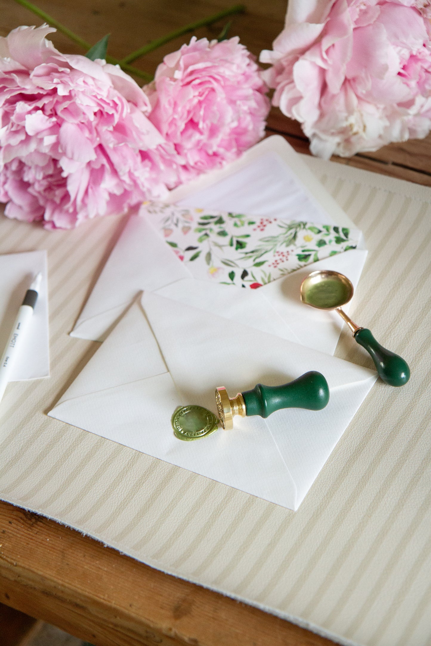 LE MINI MAT RAYURES AVOINE