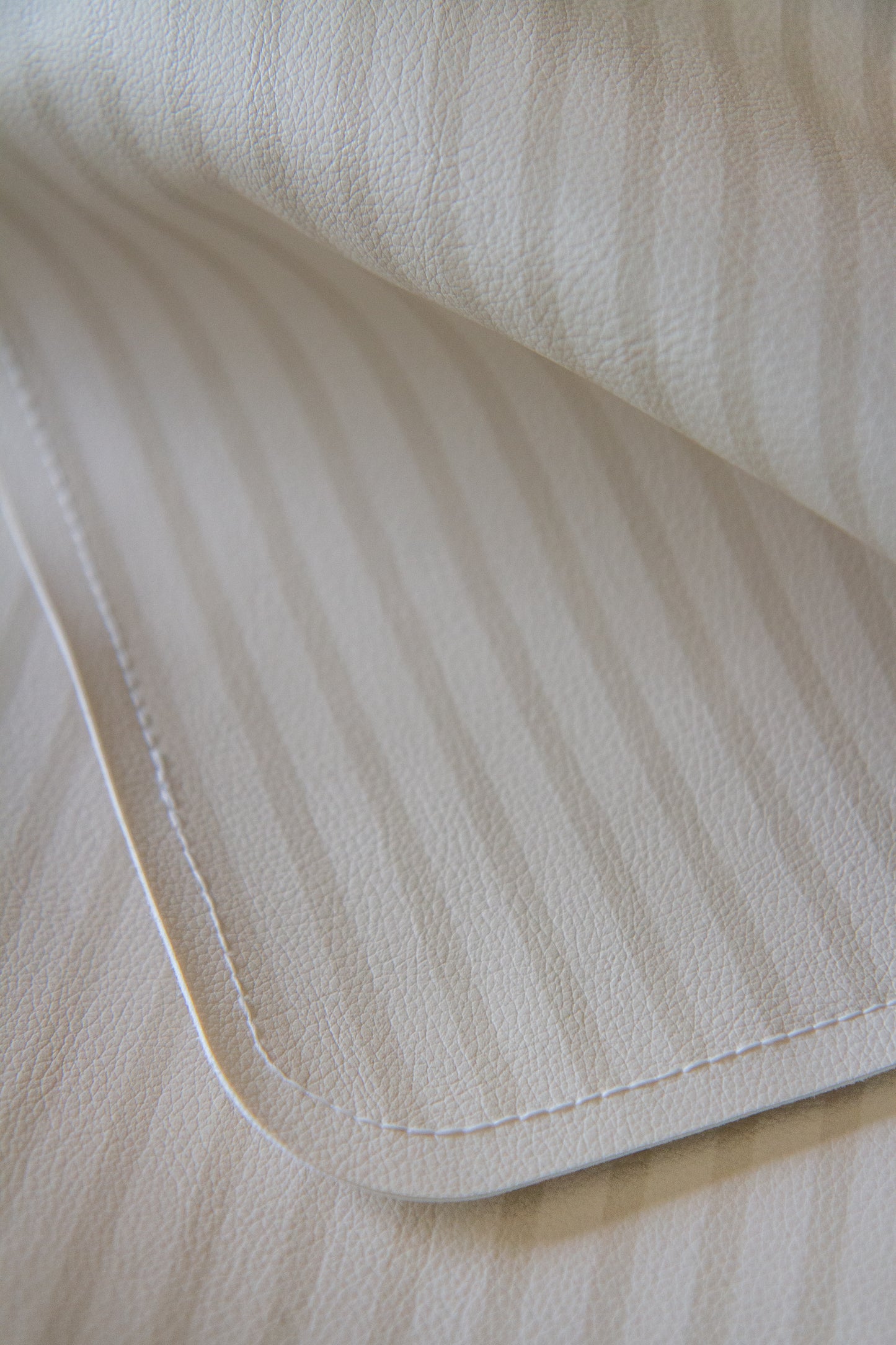 LE MAT RAYURES AVOINE