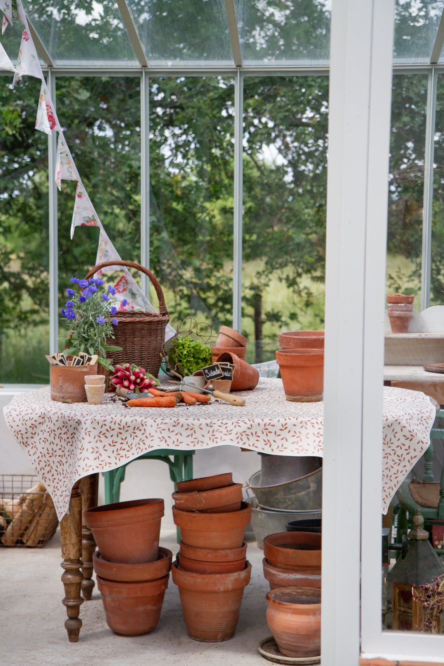 LE MAT FEUILLETTE CACHOU